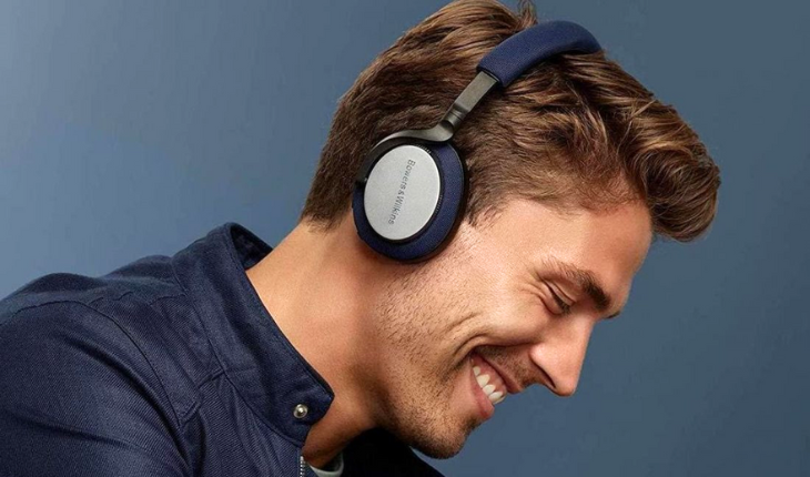 1 Ways to Wear Headphones